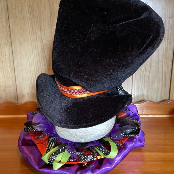 Eccentric colourful vintage Halloween scull table centrepiece display decoration - Picture 4 of 9